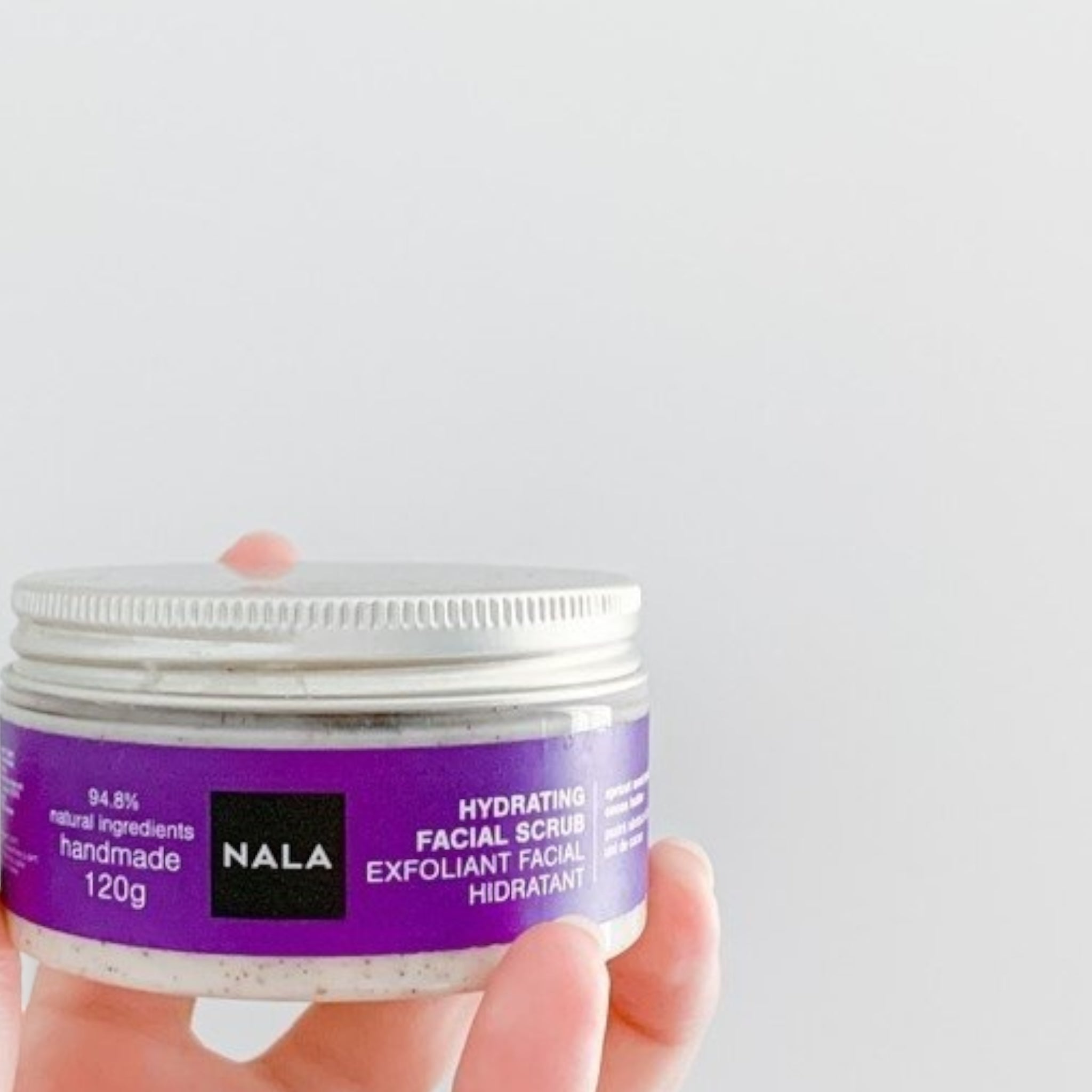Hydrating Facial Scrub - Apricot Kernel Powder